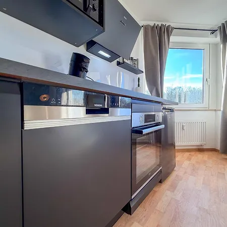 Apartment Stadtwald Living Longstay, Kueche, Waschmaschine, Balkon