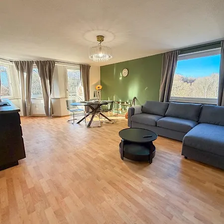Apartment Stadtwald Living Longstay, Kueche, Waschmaschine, Balkon *