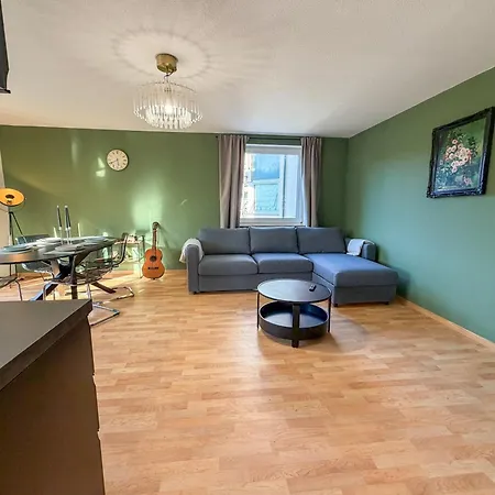 Apartment Stadtwald Living Longstay, Kueche, Waschmaschine, Balkon
