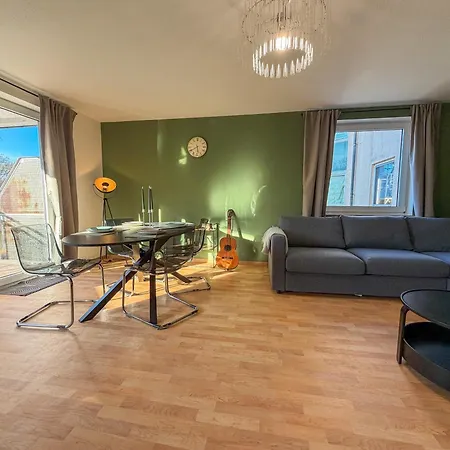 Apartment Stadtwald Living Longstay, Kueche, Waschmaschine, Balkon