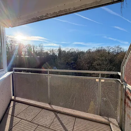 Apartment Stadtwald Living Longstay, Kueche, Waschmaschine, Balkon